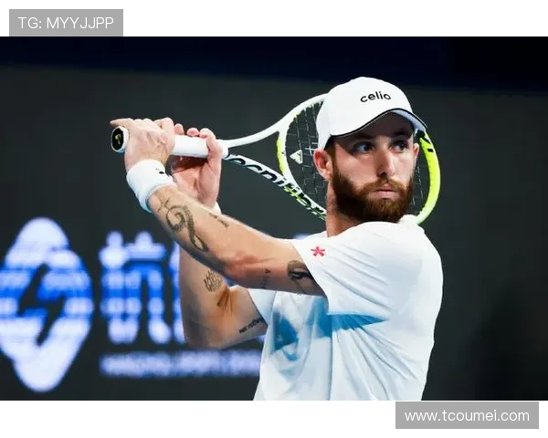 全新网球赛季开幕 大师赛战况激烈 新星崭露头角