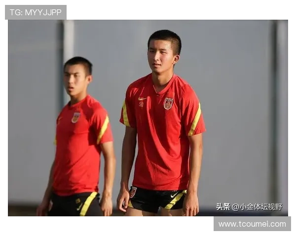 中国足球队备战亚洲杯，主帅强调团队协作与战术多样性