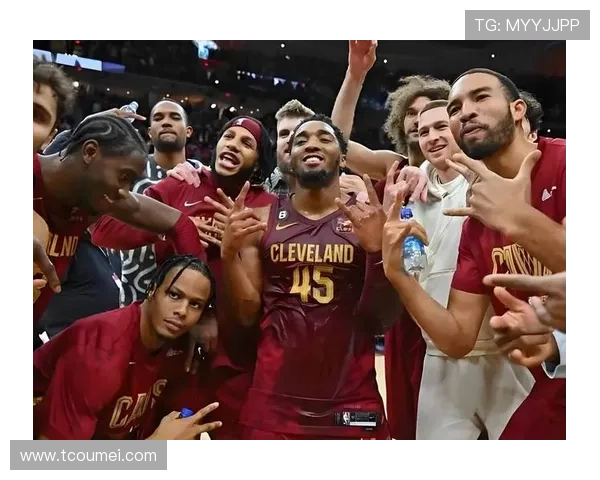 老鹰队重磅交易签约新援 展望新赛季目标力争东部强队之列