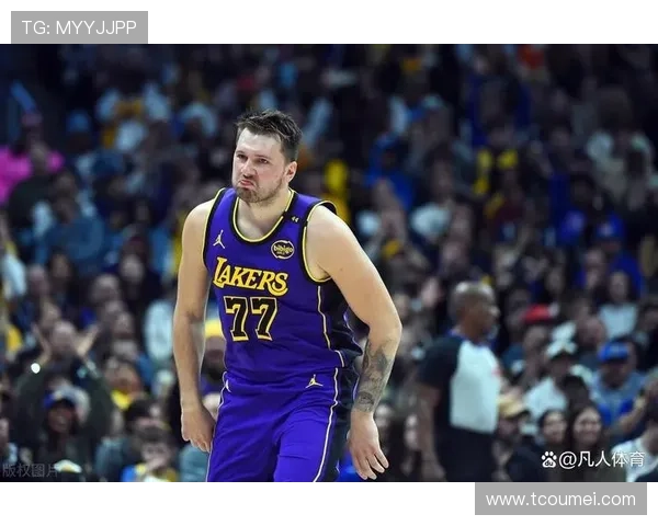 网坛最新赛事焦点世界排名洗牌明星球员激战赛场掀起热潮引发全球关注