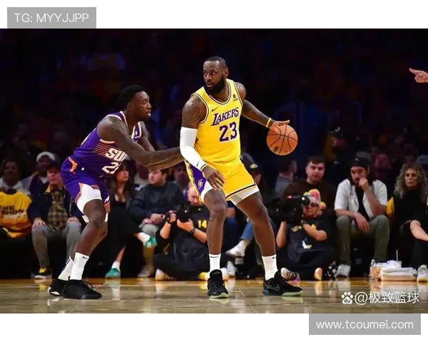 詹姆斯赛季首战震撼全场 勇士大胜湖人 续写经典对决新篇章